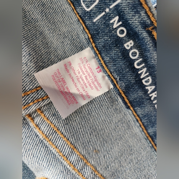 Jean Shorts - Picture 4 of 4